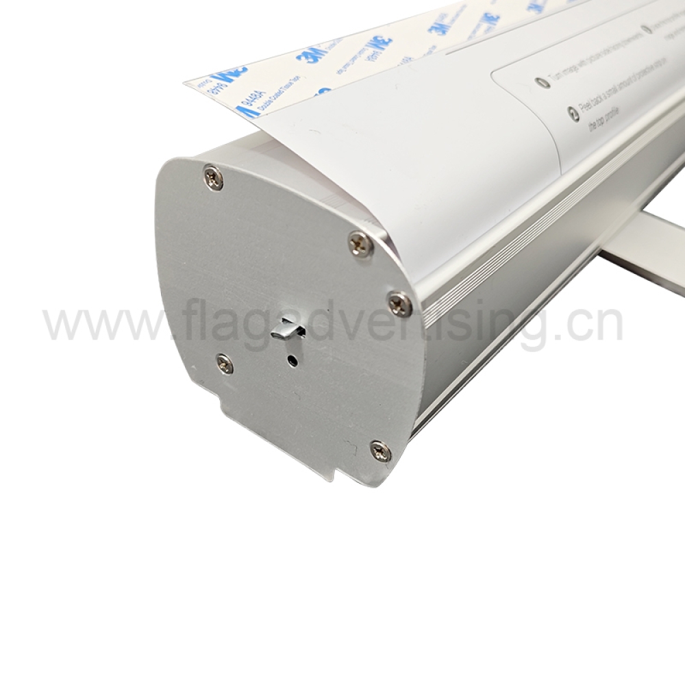 Classic Pull Up Banner Stand