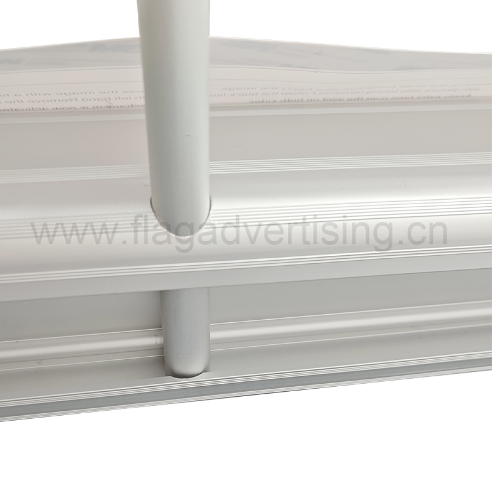 Classic Pull Up Banner Stand